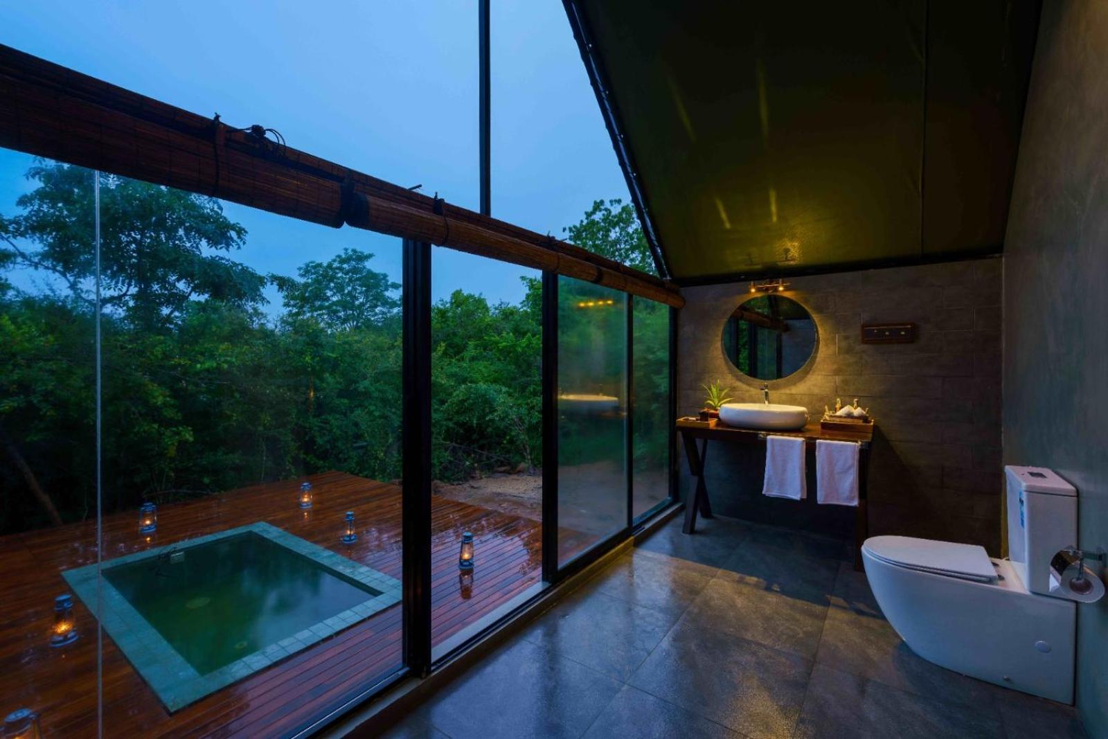 Makini Bush Camp, Yala Hotel ภายนอก รูปภาพ